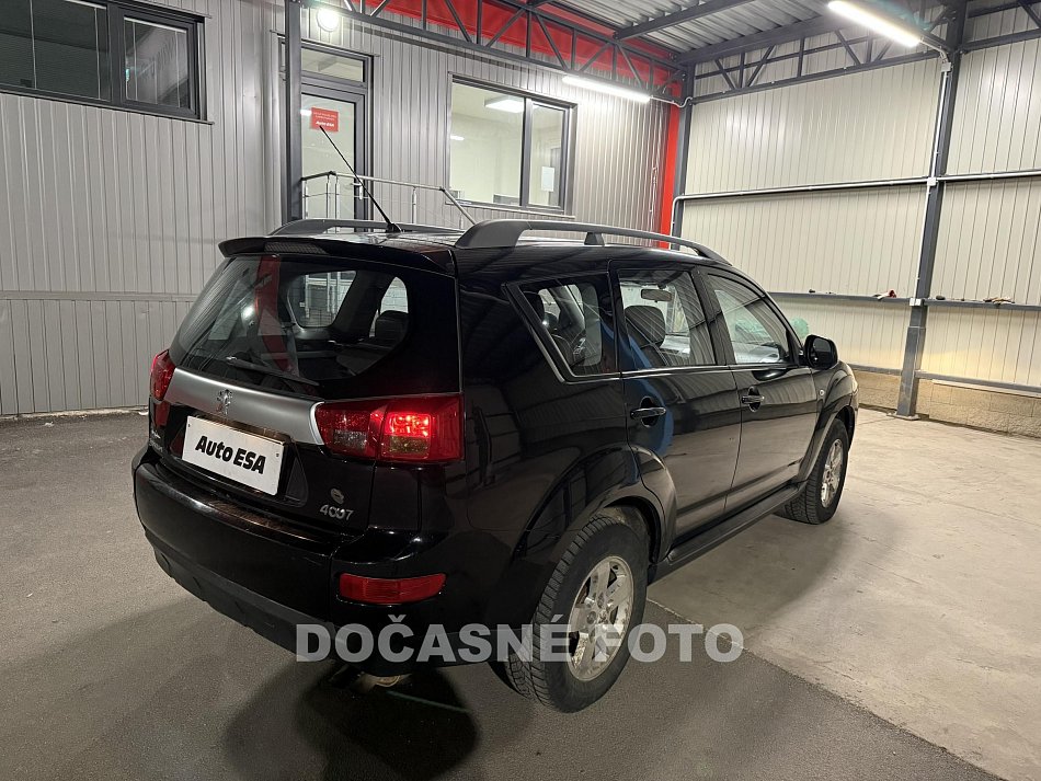 Peugeot 4007 2.2MDi  4x4, 7míst