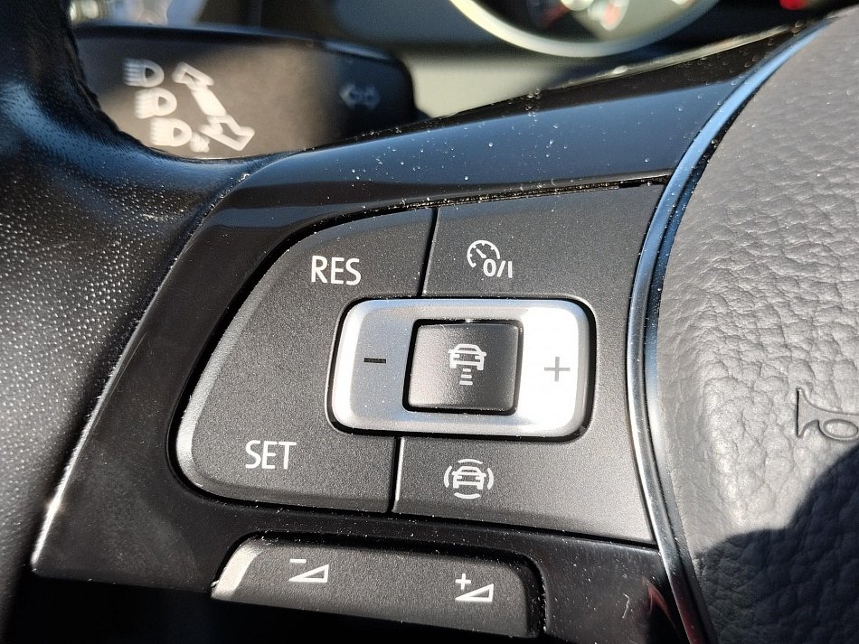 Volkswagen Golf 1.0 TSi Join