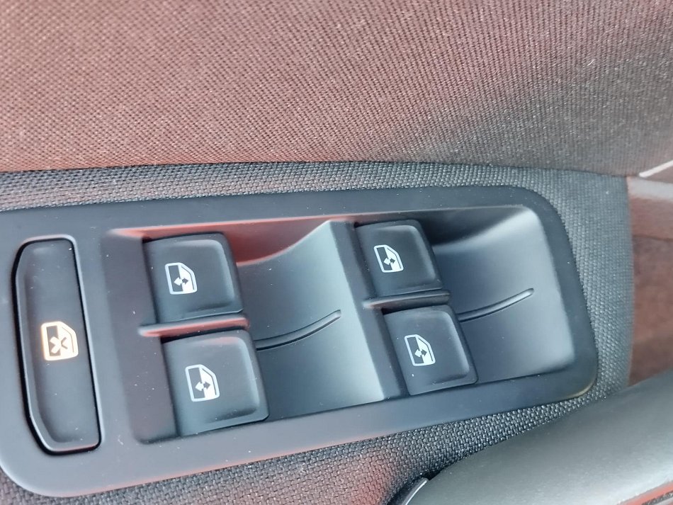 Volkswagen Golf 1.0 TSi Join