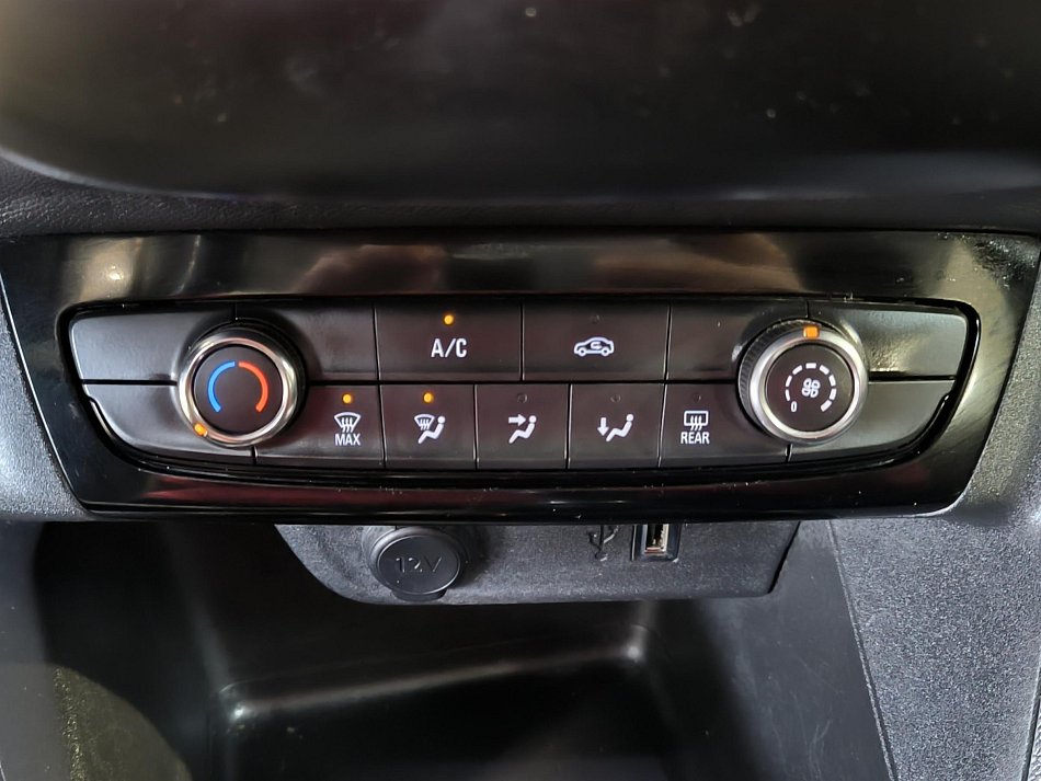 Opel Corsa 1.2 i Edition