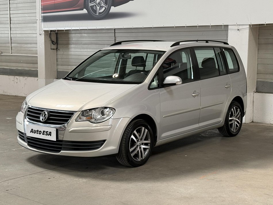 Volkswagen Touran 1.5i 