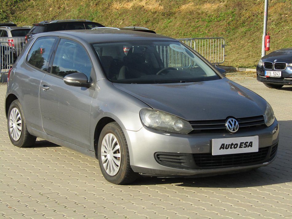 Volkswagen Golf 1.6i 