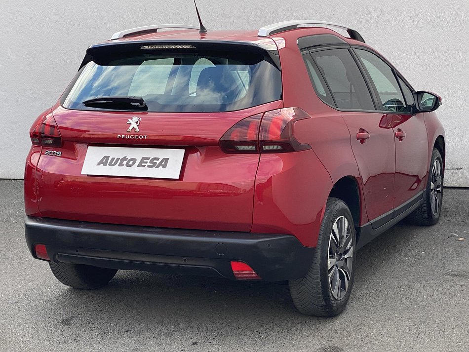 Peugeot 2008 1.2 PT Allure