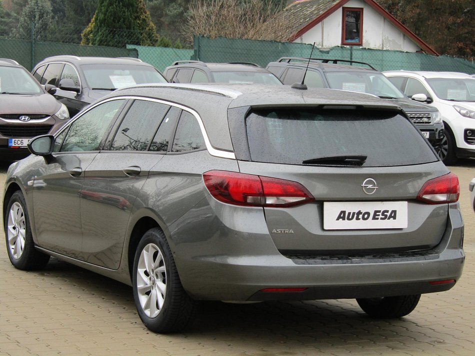 Opel Astra 1.5 CDTi 