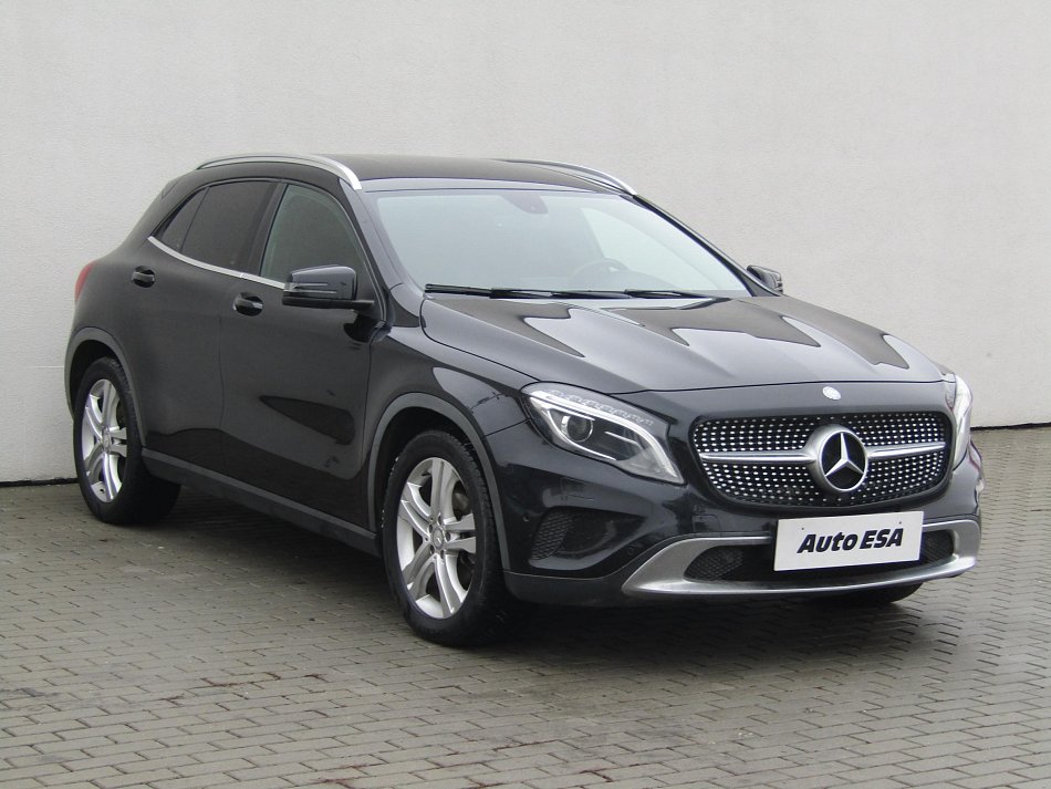 Mercedes-Benz GLA 2.2D 