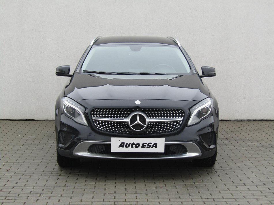 Mercedes-Benz GLA 2.2D 