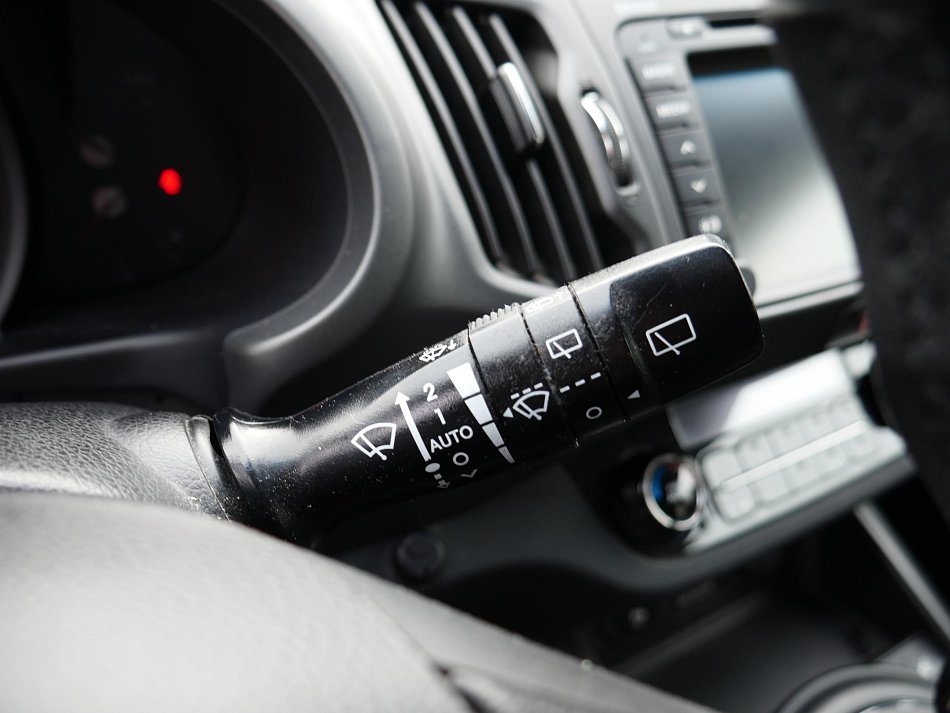 Kia Sportage 2.0 CVVT Spirit AWD