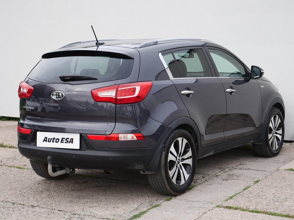 Kia Sportage 2.0 CVVT Spirit AWD