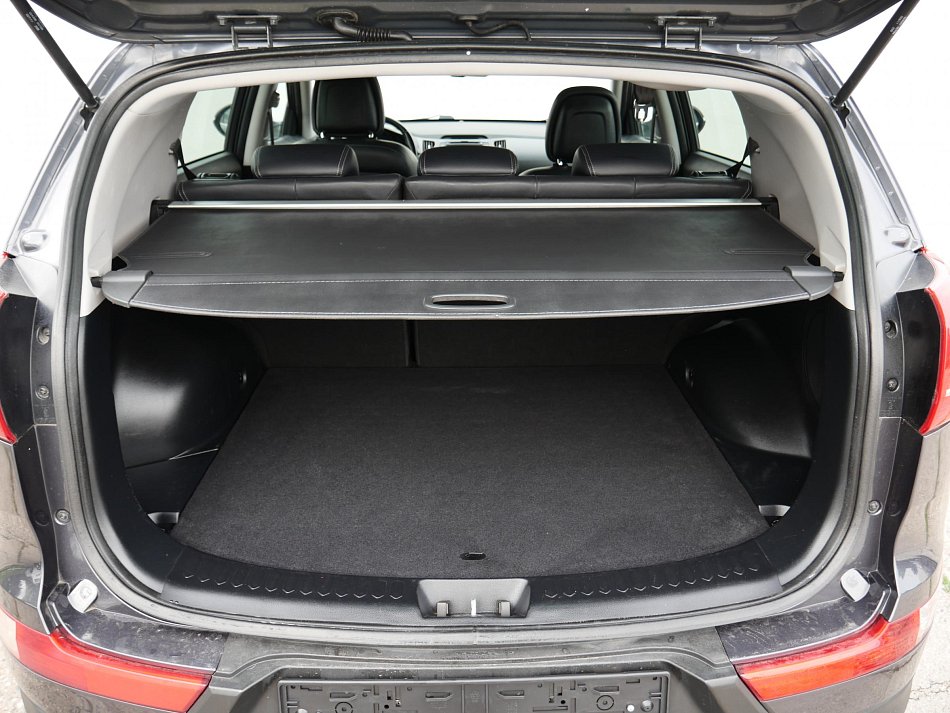 Kia Sportage 2.0 CVVT Spirit AWD