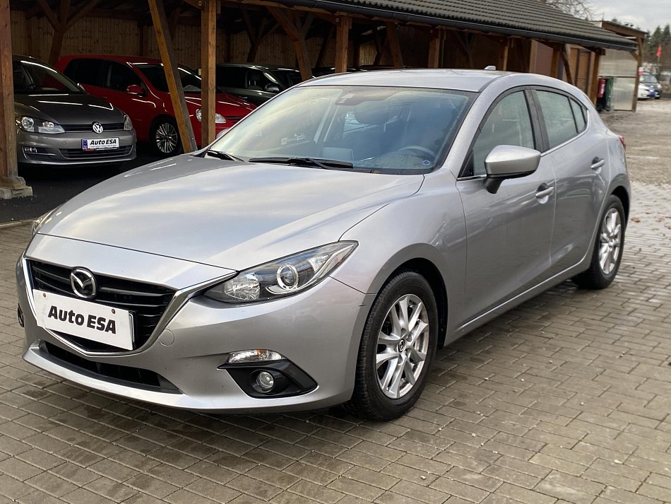 Mazda 3 1.5i 