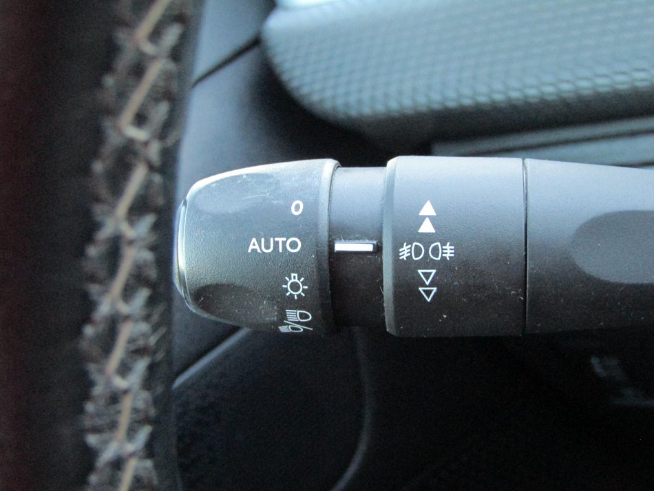 Peugeot 2008 1.2PT Allure