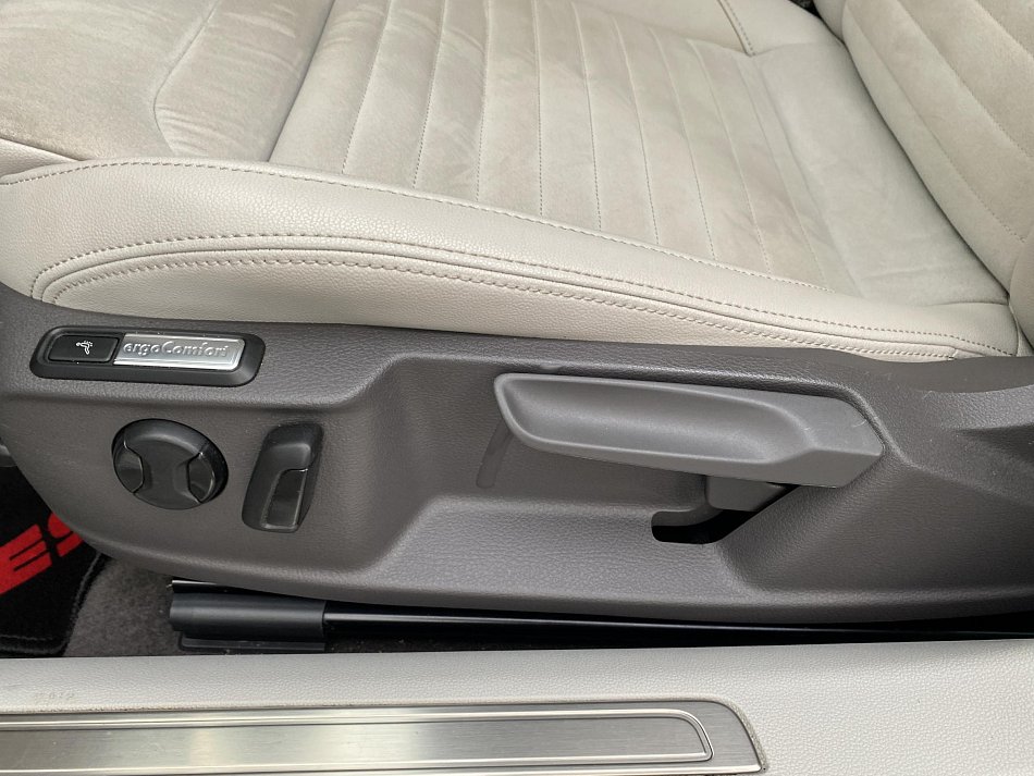 Volkswagen Passat 2.0 TDI Elegance