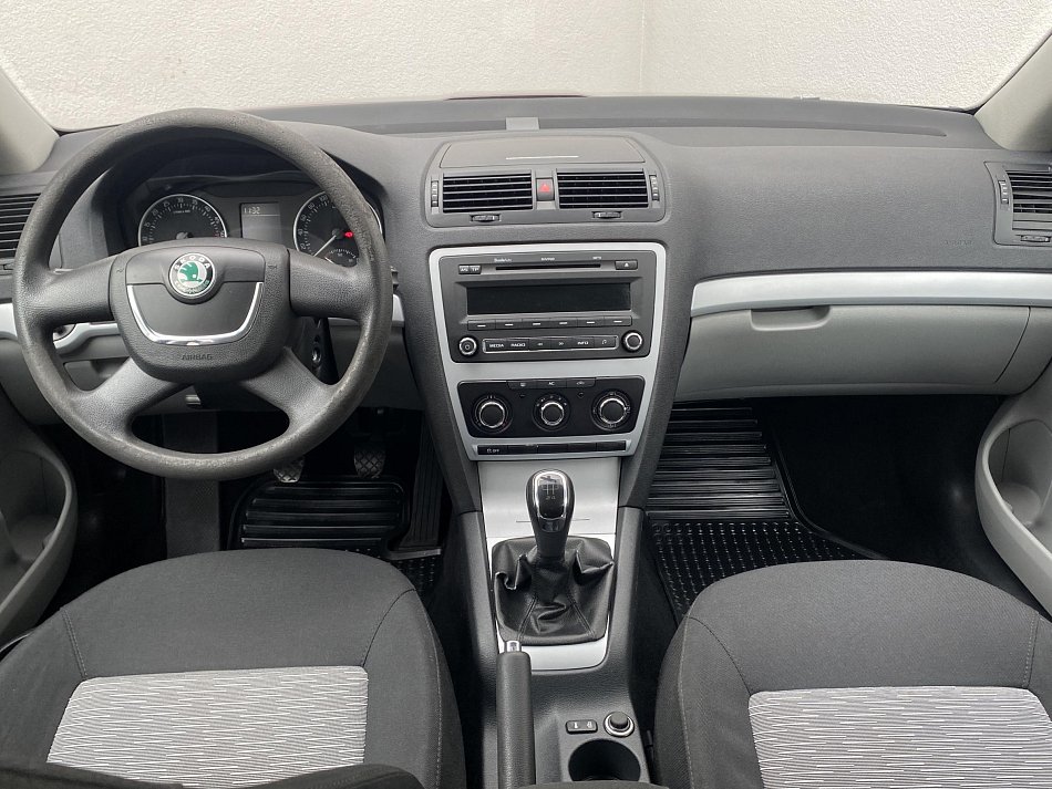 Škoda Octavia II 1.6 TDi Ambition