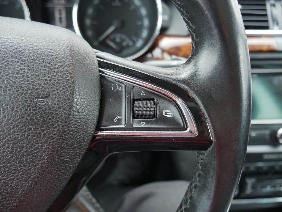 Škoda Superb II 2.0 TDi Elegance