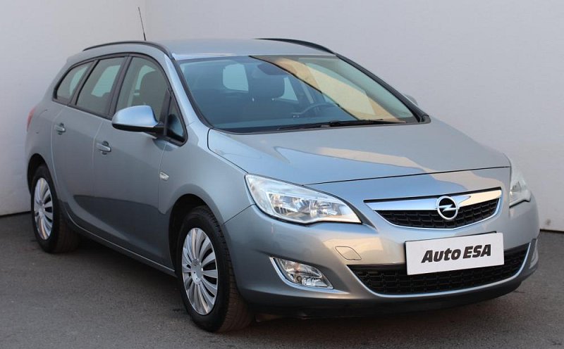 Opel Astra 1.6 T Cosmo