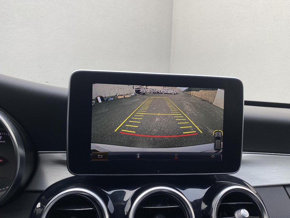 Mercedes-Benz Třída C 2.2CDi 