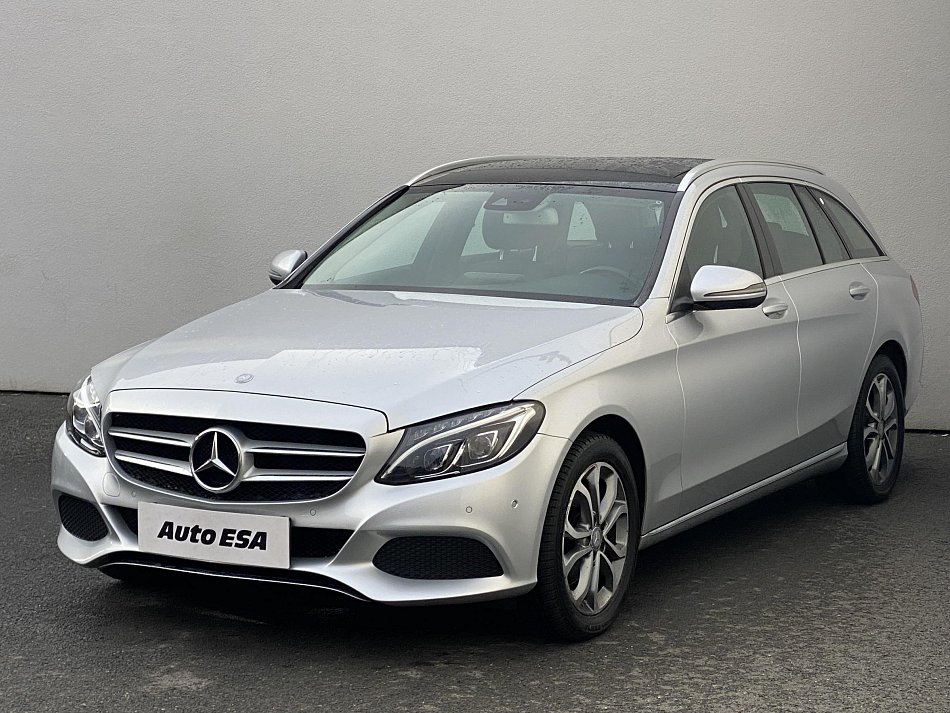 Mercedes-Benz Třída C 2.2CDi 