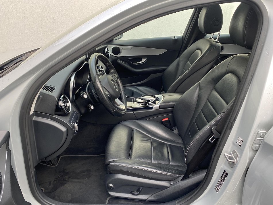 Mercedes-Benz Třída C 2.2CDi 