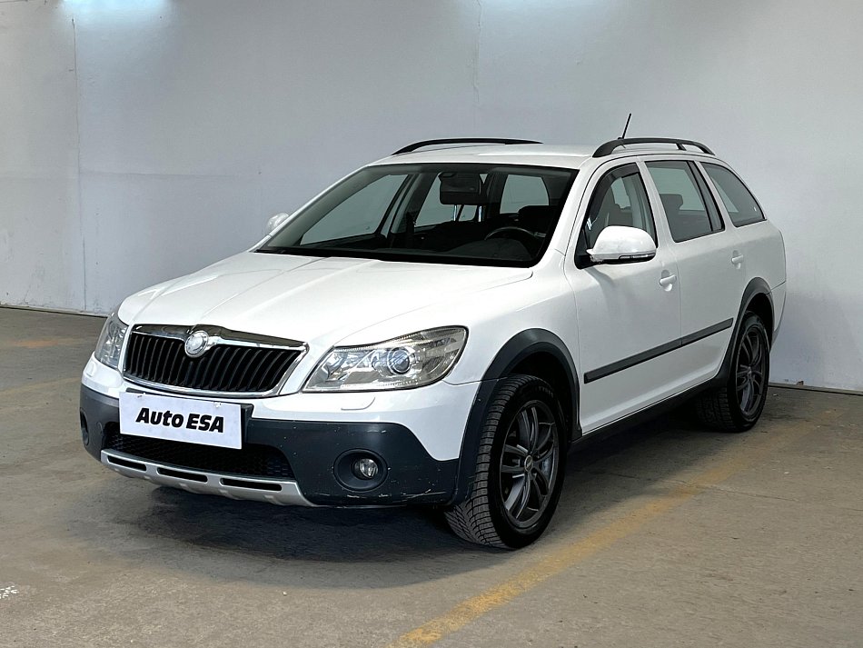 Škoda Octavia II 2.0 TDI  Scout