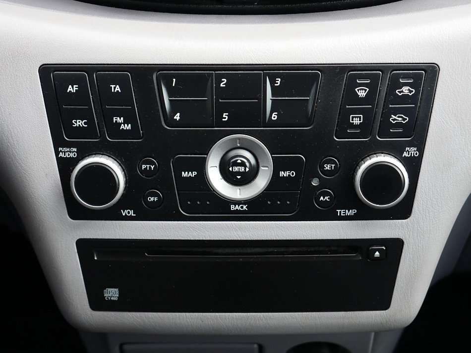 Nissan Almera Tino 1.8i 